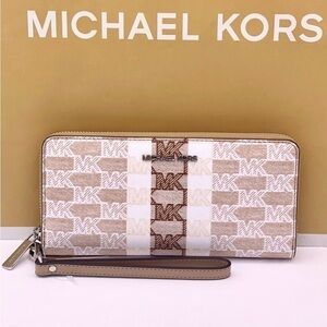 Michael Kors Large Continental Wallet Wristlet Camel